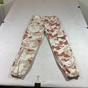 Camo Joggers Cargo Pants Elastic hem Front Pockets Sz. 0 Zip pants